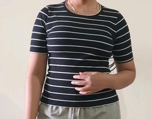 Code By Lifestyle Black And White Strips Top