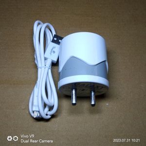 Dual Usb Port Charger 3,4 Amp Working With Usb Cable