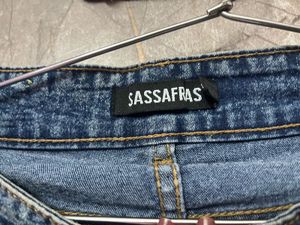 Button Detail Wide Leg Jeans