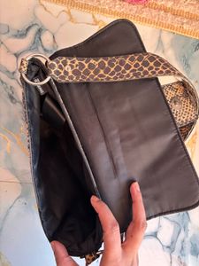 H&amp;M Stylish Animal Print Shoulder Bag