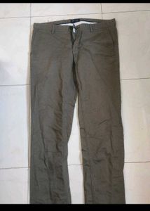 Men's Classic olive green colour pant