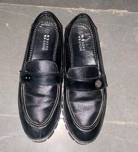 Chic Black Patent Loafers