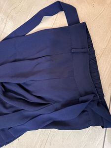 Chic Navy Wide-Leg Culottes with Belt