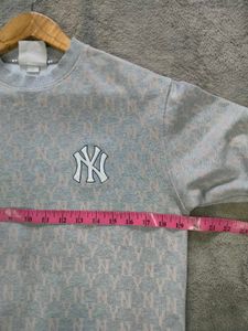 NY Yankees All-Over Logo Sweatshirt