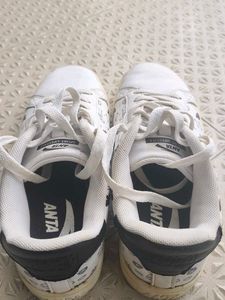 Women/Girls white sneakers