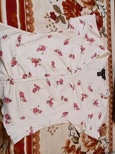 New Look Floral V-Neck Top