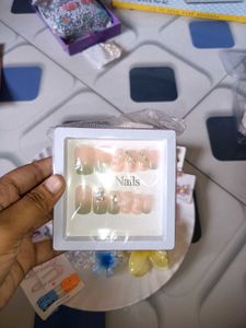 Cute Hair Accessories &amp; Nail Set