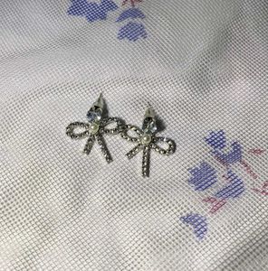 Dangling Bow Stone Earrings