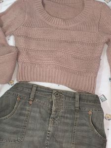 Chic Rose Knit Cropped Sweater