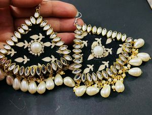 Fancy Party Wear Have Long Size Earrings All' Colo