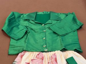 Stylish Green Crop Top &amp; Floral Skirt Set