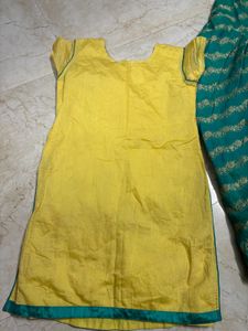 Lehriyan Print salwar suit set