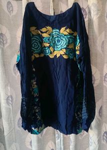 A Very Elegant Nd Stylish Top Cum Short Kurti 🤌🏻