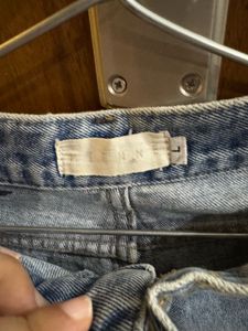 Trendy Ripped Light Wash Jeans