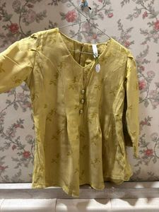 Yellow Floral Print top