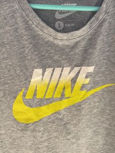 Nike Grey T-Shirt
