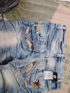 Stylish Light Wash Jeans for kids 7-9 year old kid