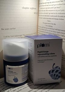 Plum PeptiCharge Rejuvenating Creme