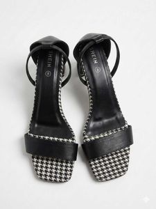 Chic Black & White Houndstooth Heels