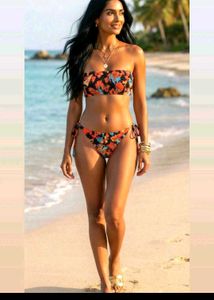 Steal Deal 🌷Floral Smocked Bikini Set