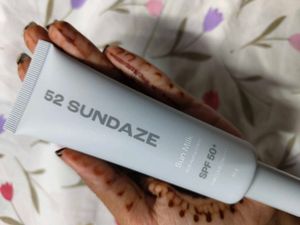 52 SUNDAZE Sun Milk SPF 50+