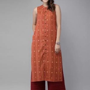Printed Sleeveless Kurta