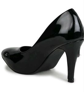 Classic Black pointed toe stilettos