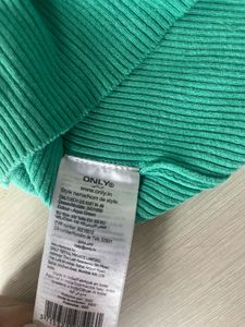 Cute Square Neck Ribbed Top
