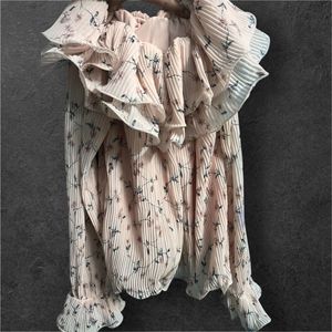 Floral Ruffle off shoulder/wide shoulder top