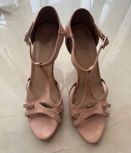 Nude/pinkish sandals, used, UK6/EU39