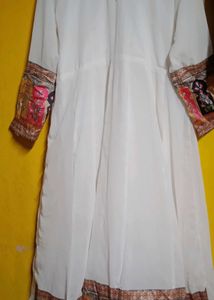 Elegant White Kurta with satin Dupatta Set