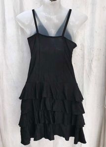 I. Chic Black Ruffled Mini Dress