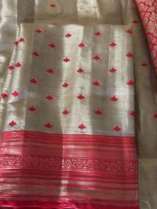 Gold tissue saree
