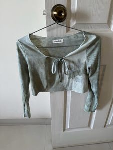 cutest green rib knit tie up cropped cardigan🦚