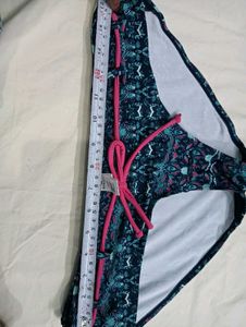 thrift  🫴Bikini 🤎Bottom with Tie Detail