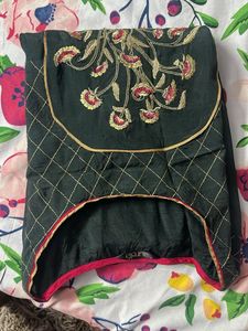 Elegant Green Kurta Set with Gold Embroidery
