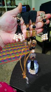 JWELLARY SET(Black peral har with earings)