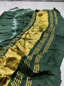 Elegant White &amp; Green Dupatta Set