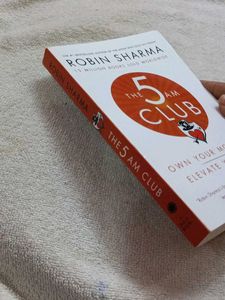 The 5 AM Club by Robin Sharma