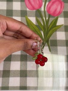 Cool pinteresty Cherry 🍒earrings