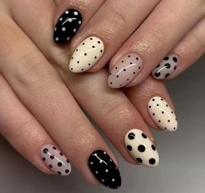 Chic Polka Dot Nail