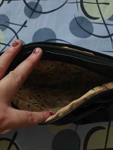 Chic White &amp; Black Handbags