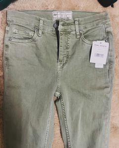 Freepople Skinny Jeans With Knee Rips