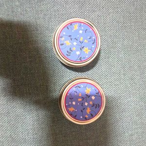 lily and lavender scented candle