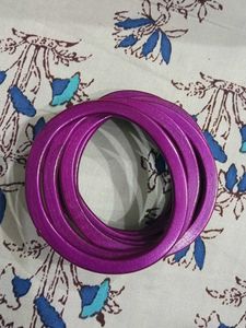 Set of 8 Pink Bangles
