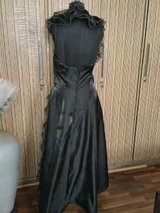 stunning black gown