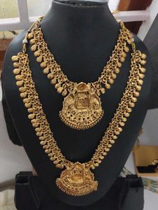 Traditional Lakshmi Necklace &amp; Earring Set