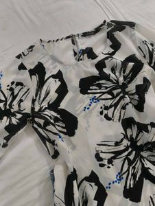 Chic Floral Print Blouse