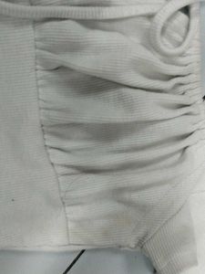 White Cutout Tie Front Cropped Top🤍