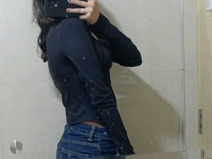 Black Long Sleeve Square Neck Top